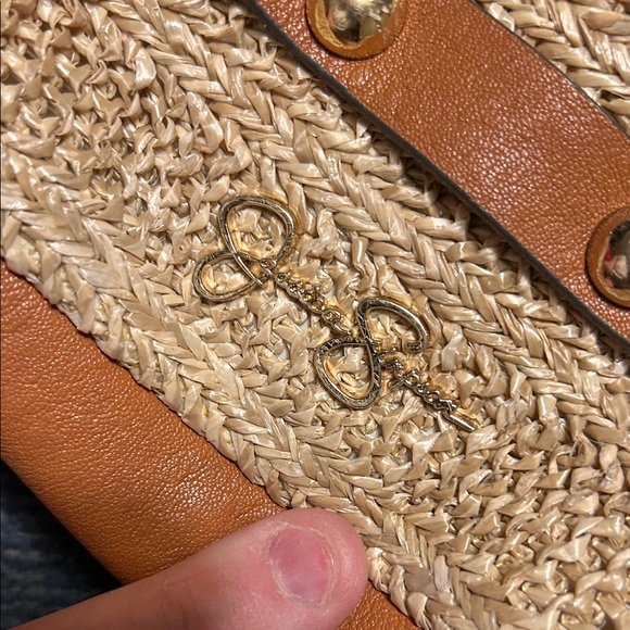 Jessica Simpson Studded Straw Crossbody Bag - Gold Ring Handles - Picture 2 of 12